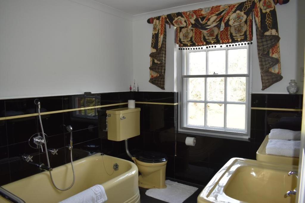 Holmbush House Pension Hellingly Buitenkant foto