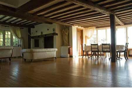 Holmbush House Pension Hellingly Buitenkant foto